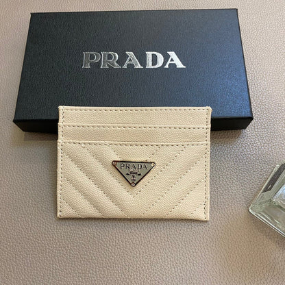 Chic Lady Card Holder – Stylish Wallet for Modern Women