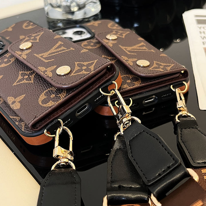 Lou Card Bag Chain Brown iPhone Case Roxy New 2