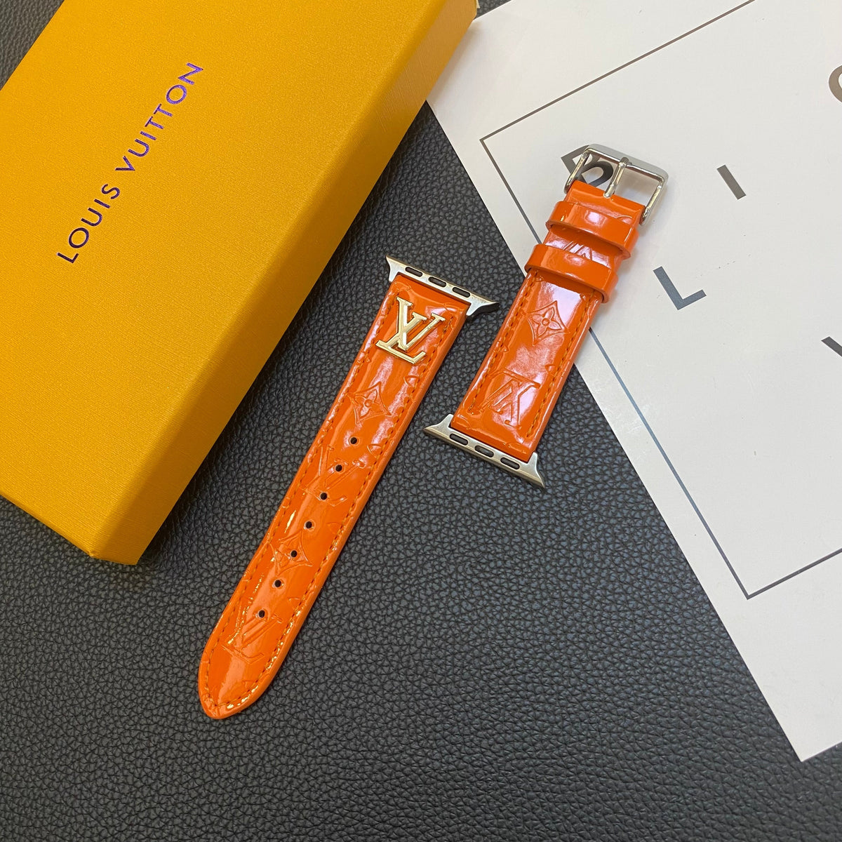 GLOSSY LEATHER APPLE WATCH STRAP LUXURY METAL LOGO Roxy New 2