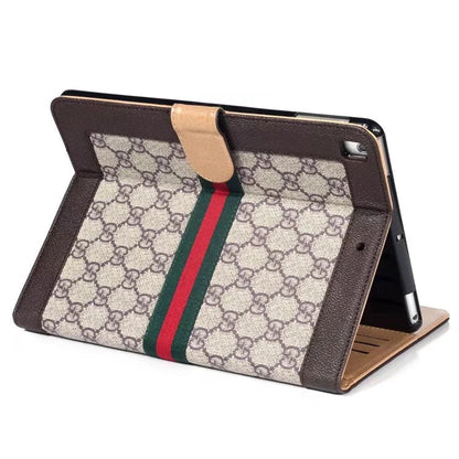 Luxury iPad Case with Card Holde theroxymob