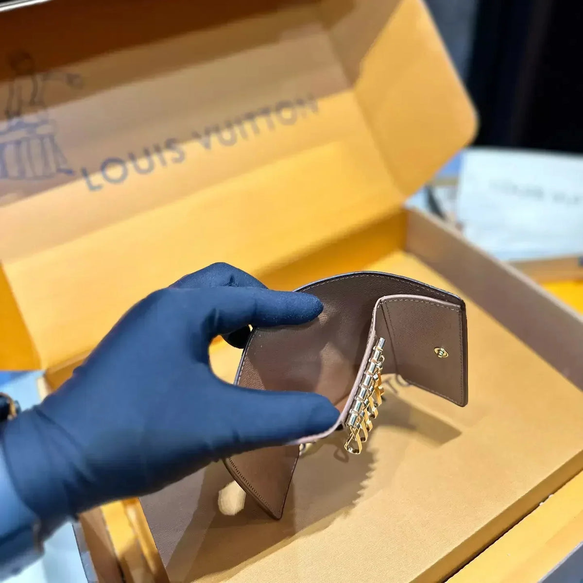 Louis Vuitton Leather 6 Key Holder