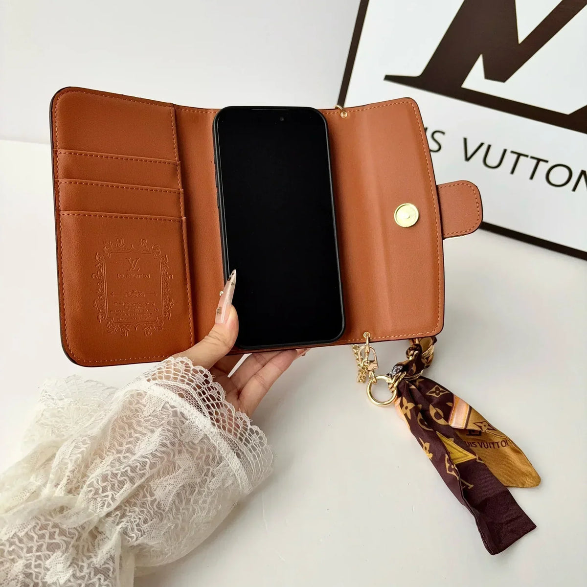 Luxury Leather Louis Vuitton iPhone Case With Flip Wallet And Chain 12-18 Pro & Pro Max